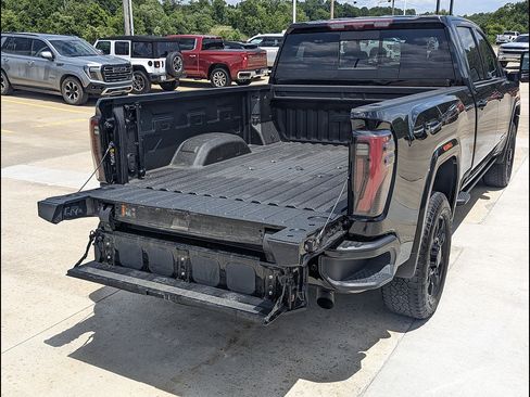 Used 2024 GMC Sierra 2500 AT4 w/ AT4 Premium Plus Package AWD/4WD image 15