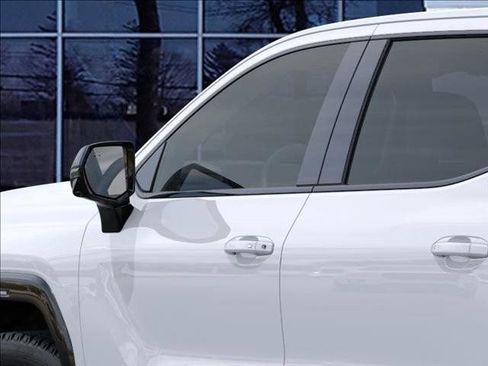 Used 2025 GMC Sierra EV Denali image 12