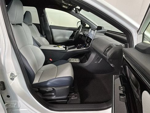 Used 2023 Subaru Solterra AWD image 34