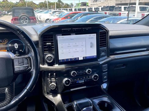 Used 2022 Ford F150 Lariat w/ Equipment Group 502A High AWD/4WD image 15