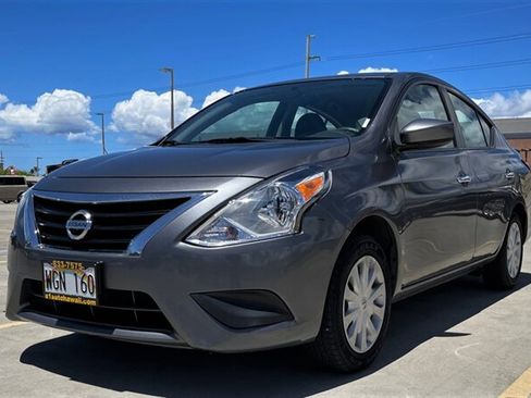 Used 2018 Nissan Versa SV FWD image 1
