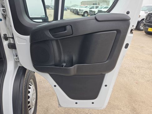 Used 2025 RAM ProMaster 2500 w/ Convenience Group FWD image 21