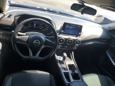 Used 2024 Nissan Sentra SR w/ SR Premium Package FWD image 10