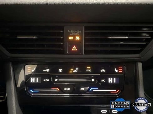 Used 2025 Volkswagen Jetta Sport image 50