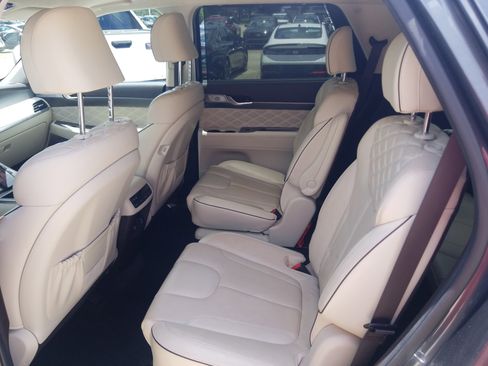 Used 2020 Hyundai Palisade Limited image 12