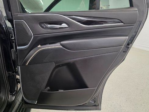 Used 2023 Cadillac Escalade Sport AWD/4WD image 32