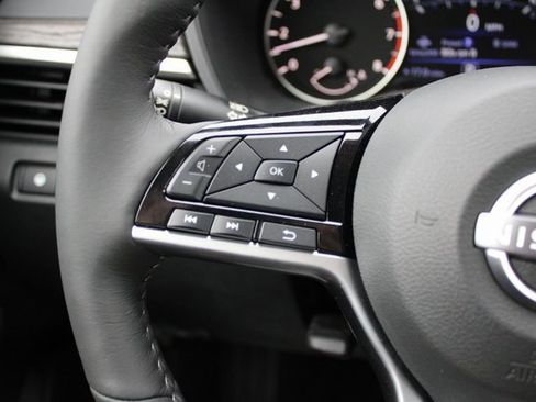 New 2025 Nissan Altima 2.5 SL image 10