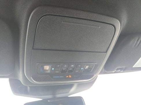 Used 2020 Ford Explorer Limited w/ Class III Trailer Tow Package image 17