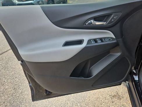 Used 2024 Chevrolet Equinox LS FWD image 10