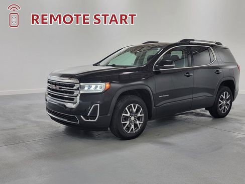 Used 2023 GMC Acadia SLE w/ Driver Convenience Package image 4