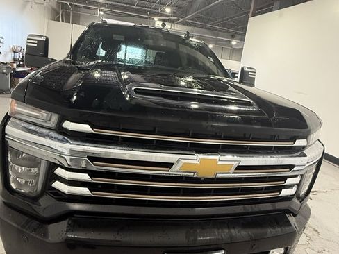 Used 2021 Chevrolet Silverado 2500 High Country w/ Z71 Off-Road Package image 5