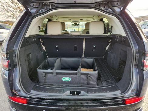 Certified 2024 Land Rover Discovery Sport S image 8