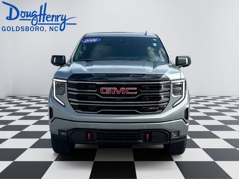 Used 2026 GMC Sierra 1500 AT4 w/ AT4 Premium Package AWD/4WD image 8