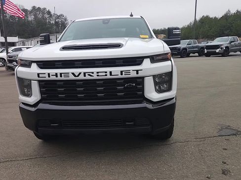 Used 2023 Chevrolet Silverado 2500 Custom w/ Custom Value Package image 7