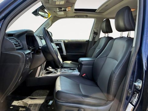 Used 2022 Toyota 4Runner SR5 Premium w/ Moonroof Package AWD/4WD image 12
