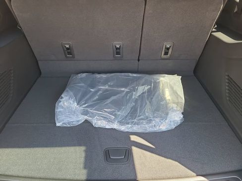 New 2026 Chevrolet Suburban LT w/ Comfort Package RWD image 9