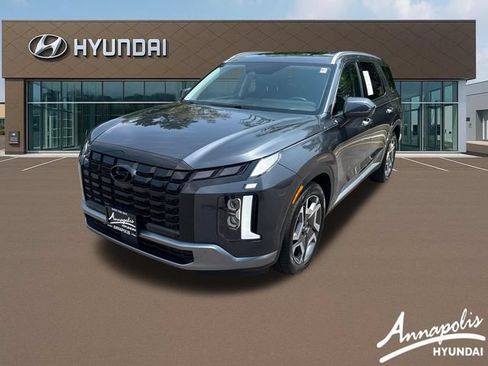 Used 2024 Hyundai Palisade SEL w/ Premium Package FWD image 1