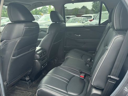 Used 2025 Honda Pilot Elite image 10