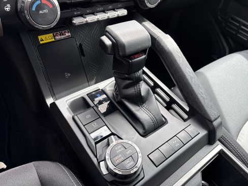 Used 2024 Toyota Tacoma TRD Off-Road w/ TRD Off Road Upgrade Package image 20