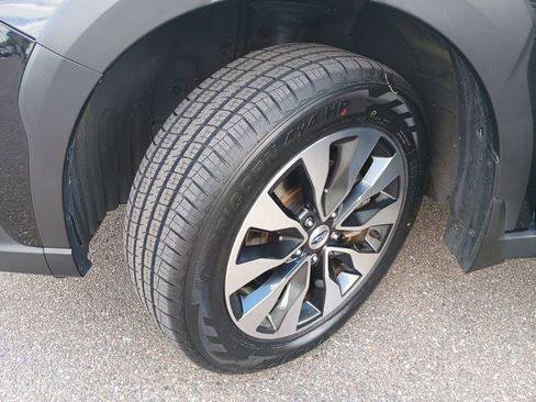 Certified 2023 Subaru Outback Touring AWD/4WD image 10