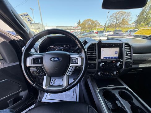 Used 2021 Ford F350 Platinum w/ Tremor Off-Road Package AWD/4WD image 12