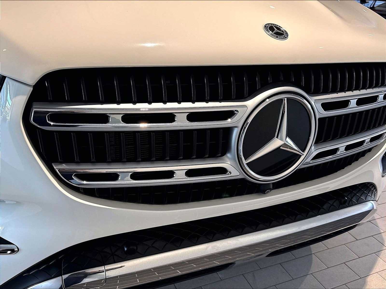 Used 2024 Mercedes-Benz GLE 350 4MATIC image 33