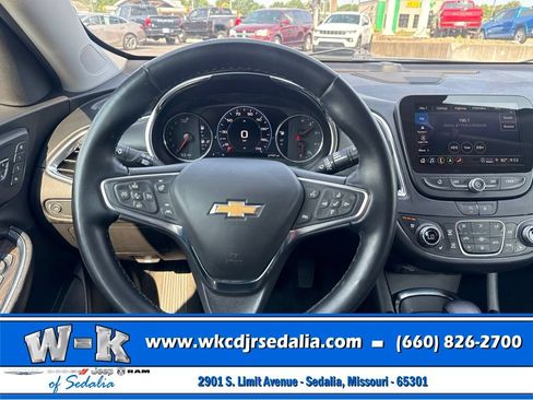 Used 2024 Chevrolet Malibu LT FWD image 38