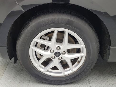 Used 2023 Ford Edge SEL image 31