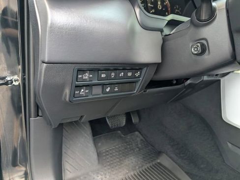 Used 2025 Toyota Tundra Platinum AWD/4WD image 14