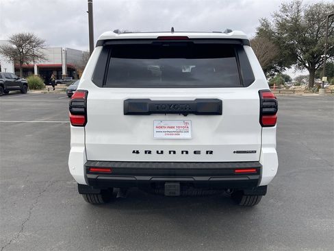 New 2025 Toyota 4Runner TRD Off-Road Premium image 6