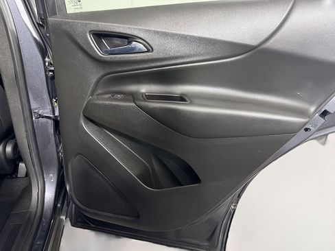 Used 2022 Chevrolet Equinox LT image 28