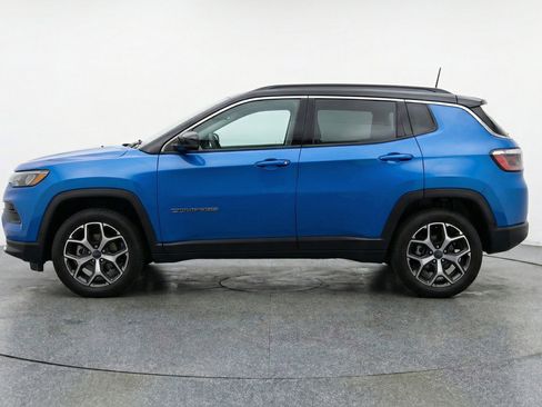 Used 2025 Jeep Compass Limited AWD/4WD image 5
