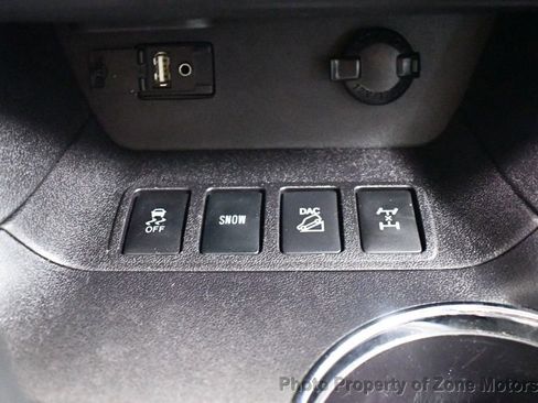 Used 2016 Toyota Highlander XLE image 42