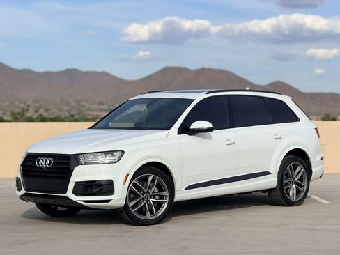 Used 2018 Audi Q7 3.0T Prestige w/ Prestige Package AWD/4WD image 13