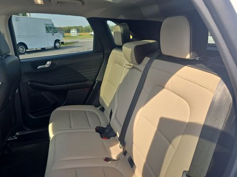 Used 2022 Ford Escape SEL image 13
