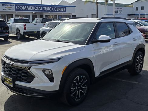 Used 2025 Chevrolet TrailBlazer ACTIV w/ Convenience Package FWD image 5