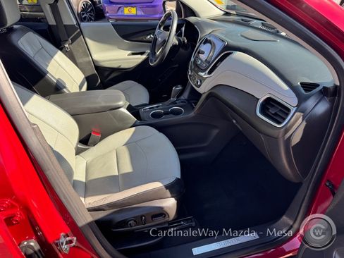 Used 2020 Chevrolet Equinox Premier FWD image 23