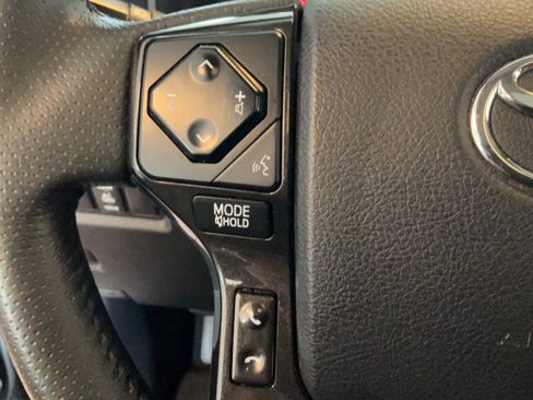 Used 2021 Toyota 4Runner TRD Off-Road Premium w/ Moonroof Package AWD/4WD image 19