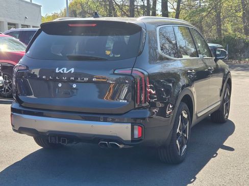 Used 2025 Kia Telluride EX w/ EX Captain's Chair Package AWD/4WD image 4