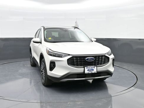 New 2025 Ford Escape SE FWD image 2