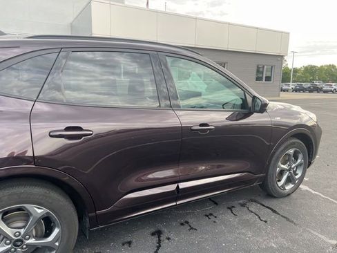 Used 2023 Ford Escape ST-Line Select w/ Tech Pack #2 AWD/4WD image 9