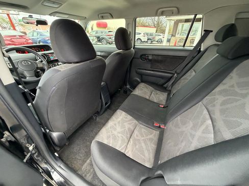 Used 2015 Scion xB image 11