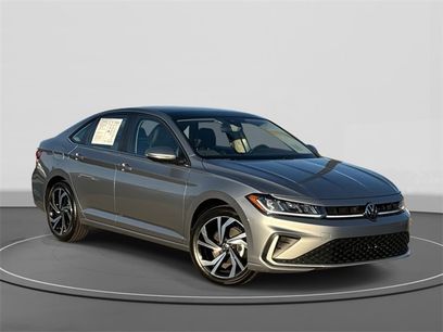 Used 2025 Volkswagen Jetta SEL