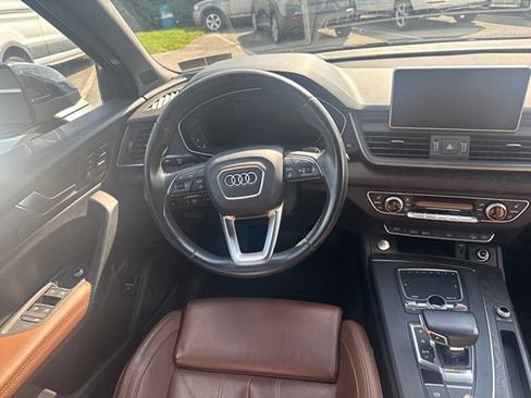 Used 2018 Audi Q5 Prestige w/ Prestige Package AWD/4WD image 22