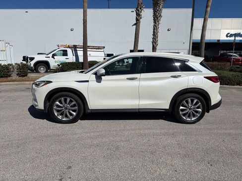 Used 2020 INFINITI QX50 Luxe w/ Navigation Package image 2