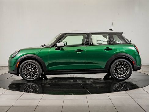 New 2026 MINI Cooper 4-Door Hardtop image 5