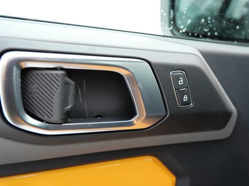 Used 2022 Ford Bronco 2-Door image 21