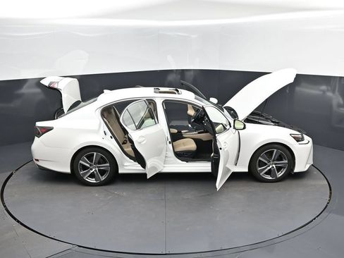 Used 2017 Lexus GS 350 w/ Preferred Accessory Package RWD image 50