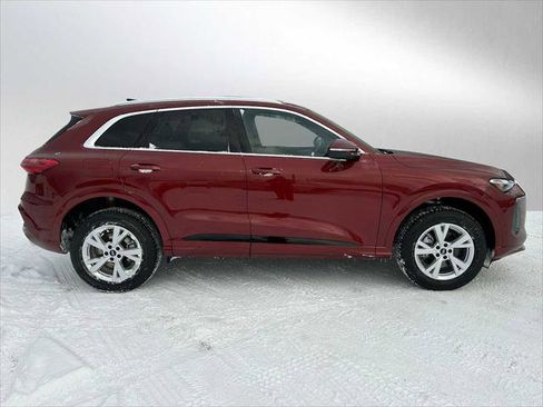 New 2025 Audi Q5 Premium image 2