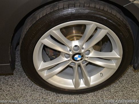 Used 2018 BMW 320i Sedan image 38